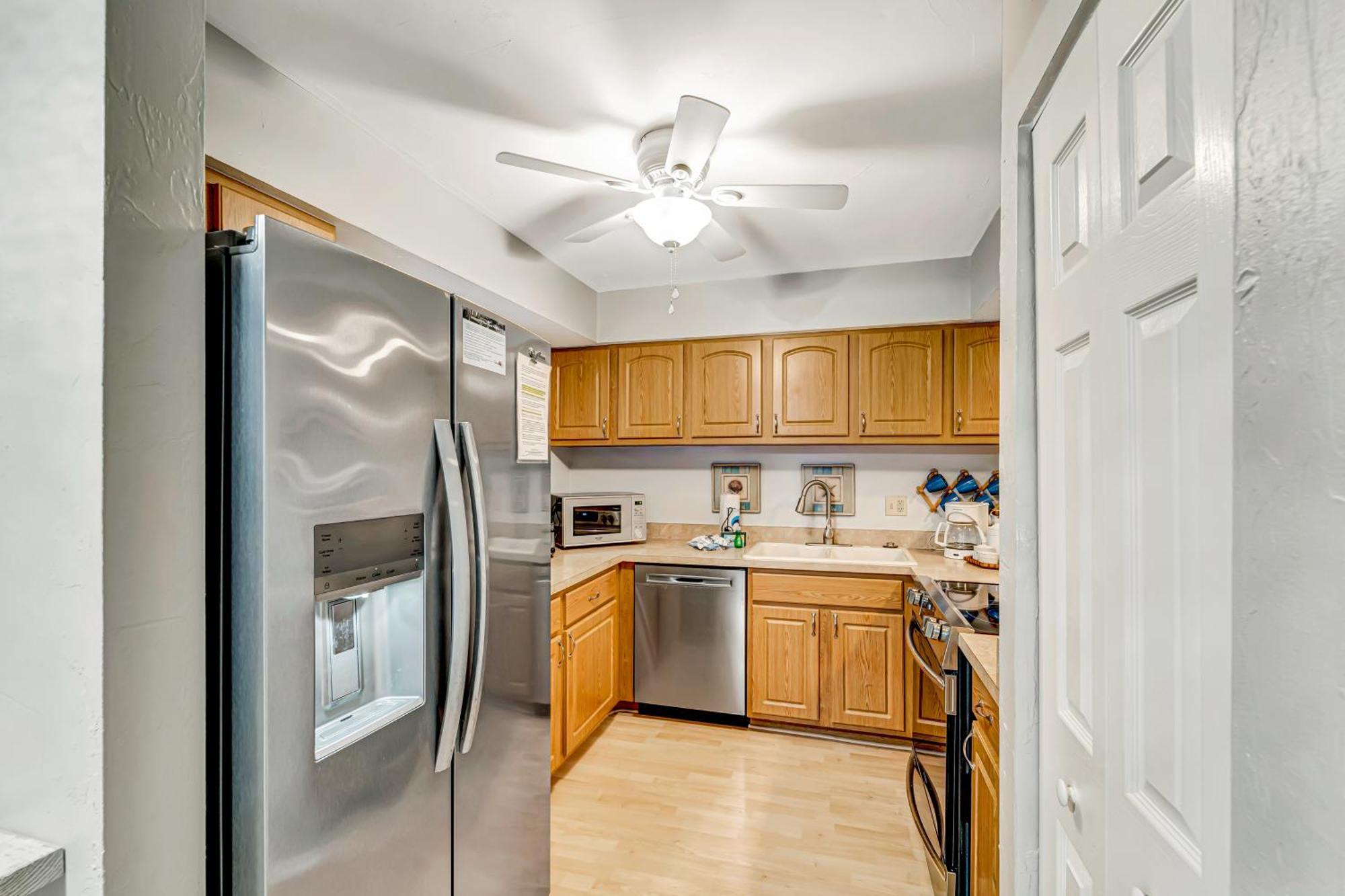 Runaway Bay Condos Bradenton Beach Room photo