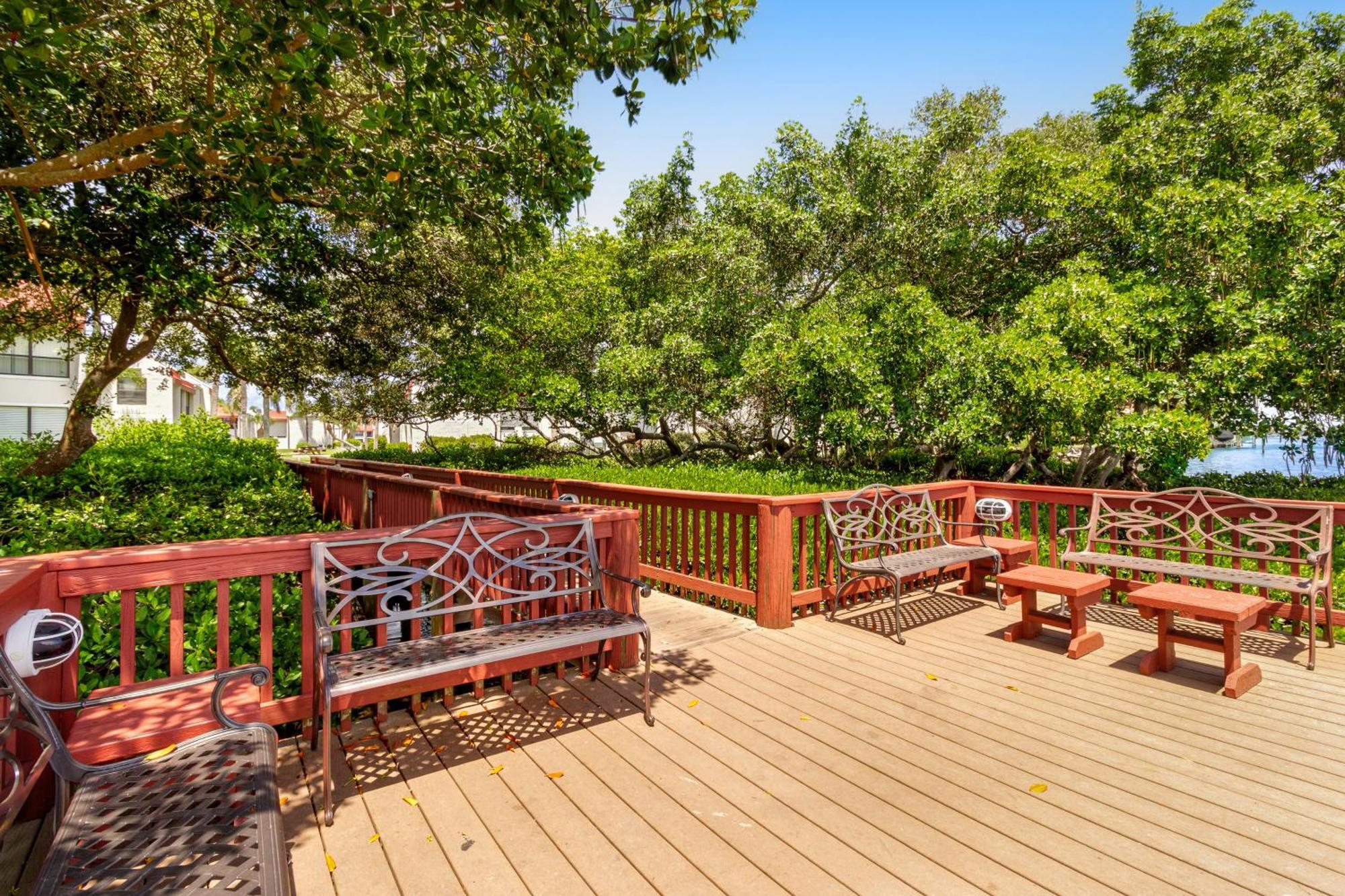 Runaway Bay Condos Bradenton Beach Room photo
