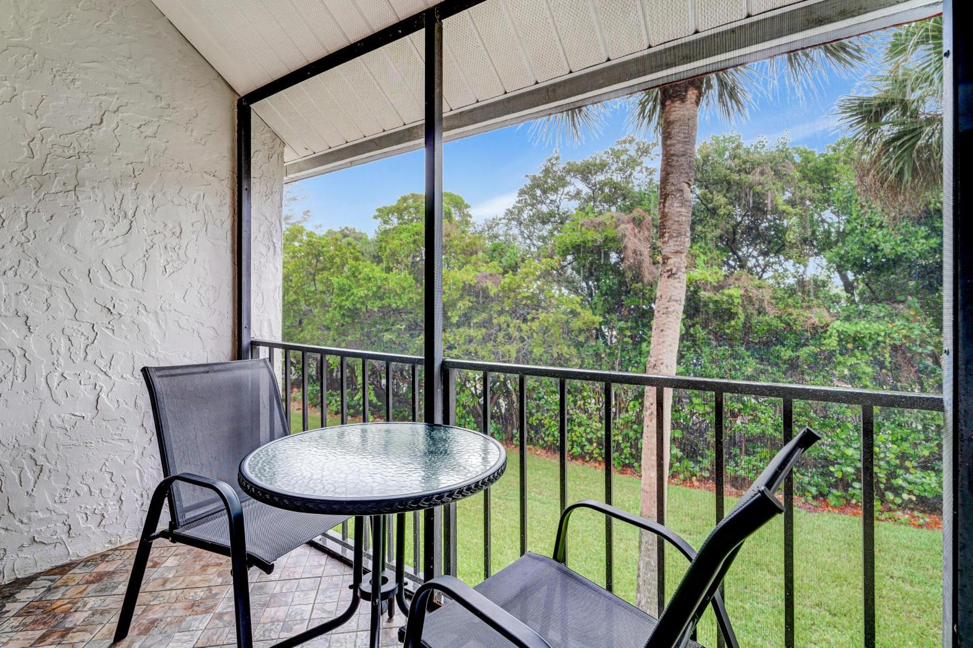 Runaway Bay Condos Bradenton Beach Room photo