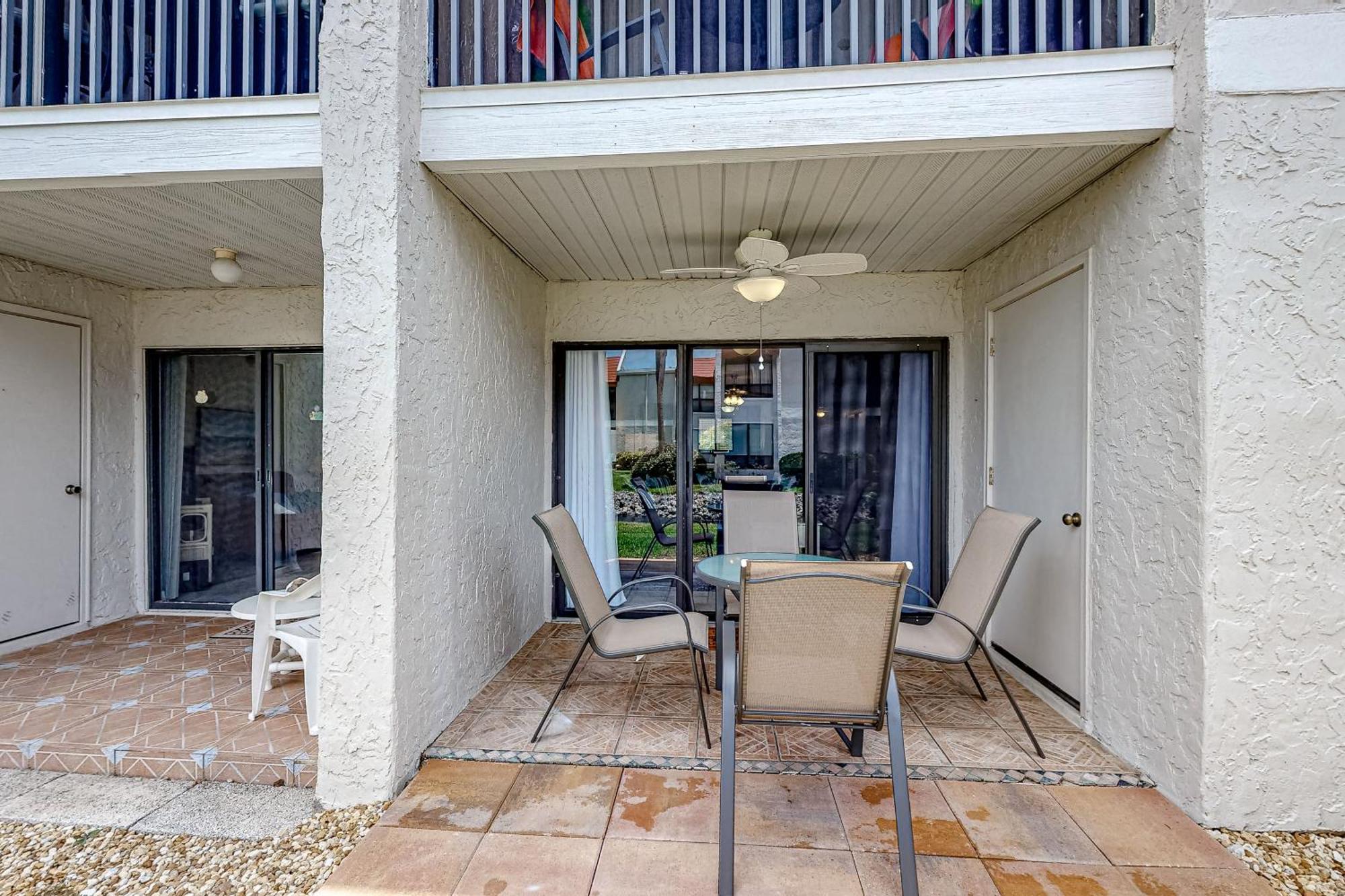 Runaway Bay Condos Bradenton Beach Room photo
