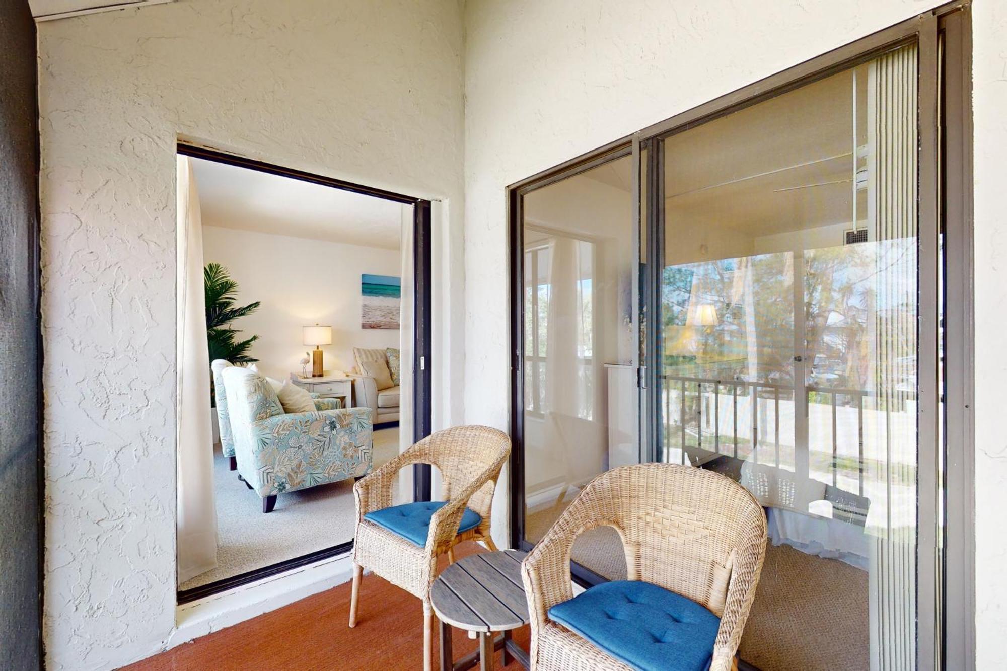 Runaway Bay Condos Bradenton Beach Exterior photo